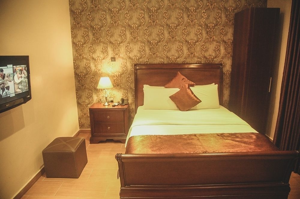 Fryburg Suites Aliayabiagba Luaran gambar