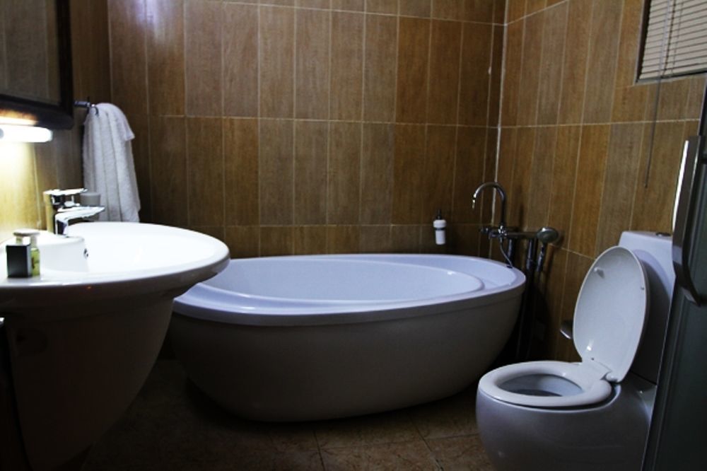 Fryburg Suites Aliayabiagba Luaran gambar