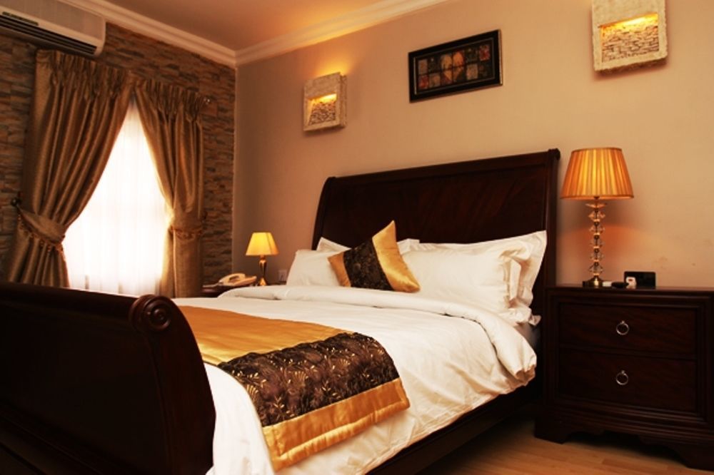 Fryburg Suites Aliayabiagba Luaran gambar
