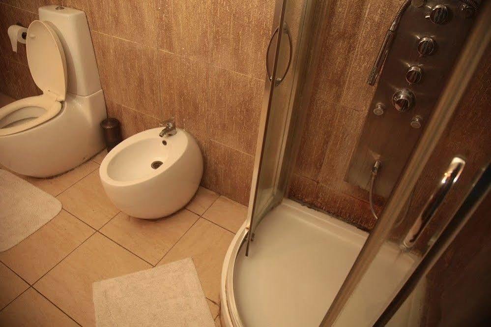 Fryburg Suites Aliayabiagba Luaran gambar