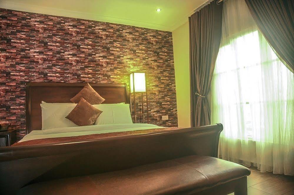 Fryburg Suites Aliayabiagba Luaran gambar